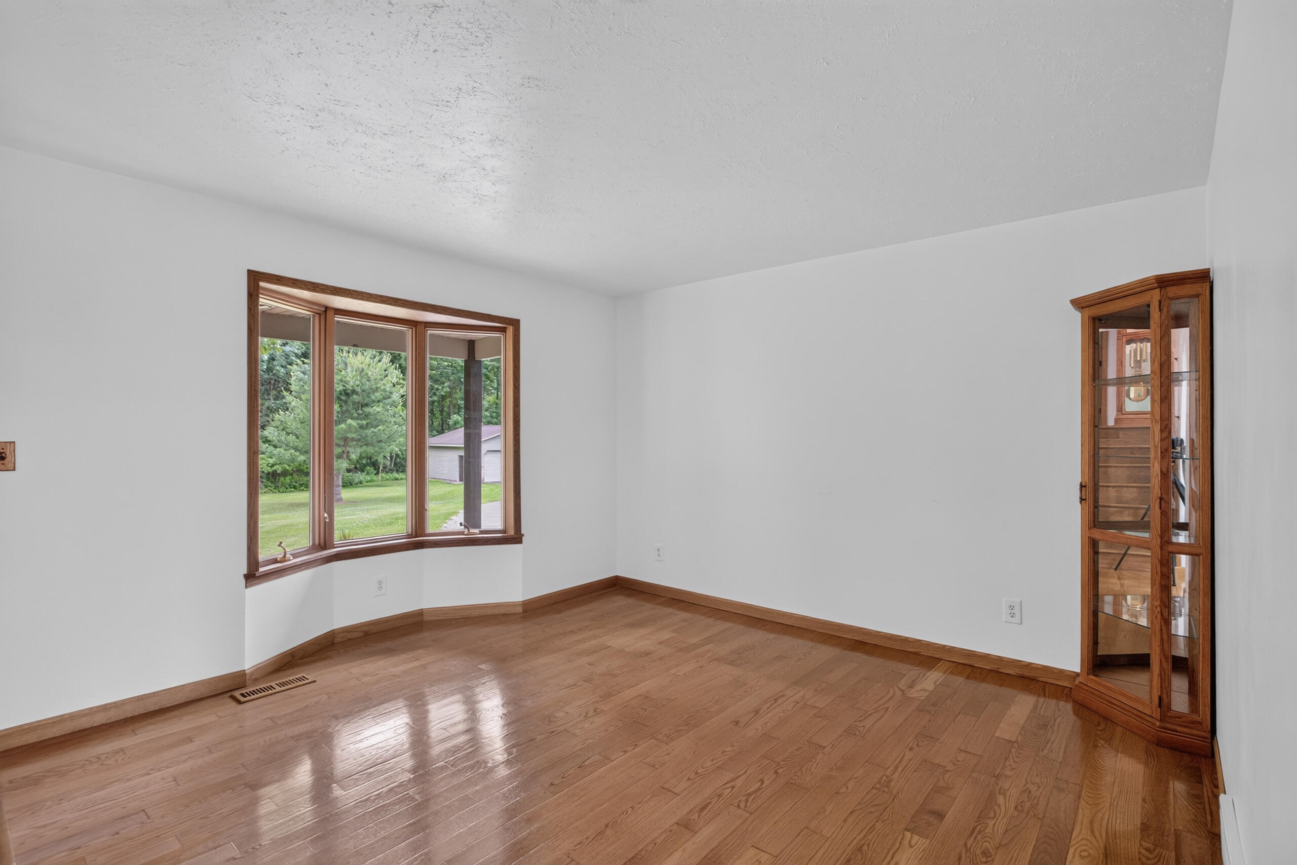 14520 Wheaton Road Brooklyn, MI 49230 - Photo 11 of 109 84-print-IMG_3585