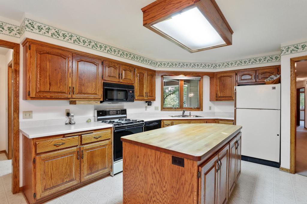 3415 Watertown Road Orono, MN 55356 - Photo 14 of 46 Gallery Image 14