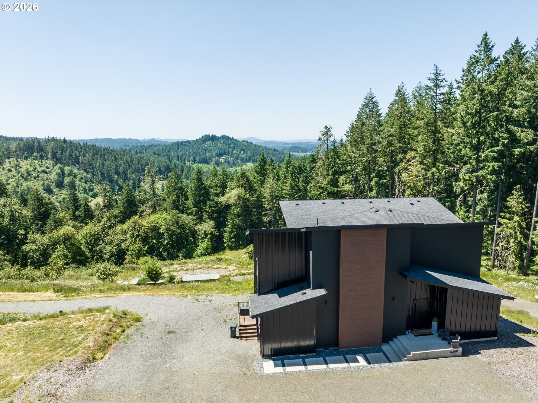 an outdoor space with mountain view