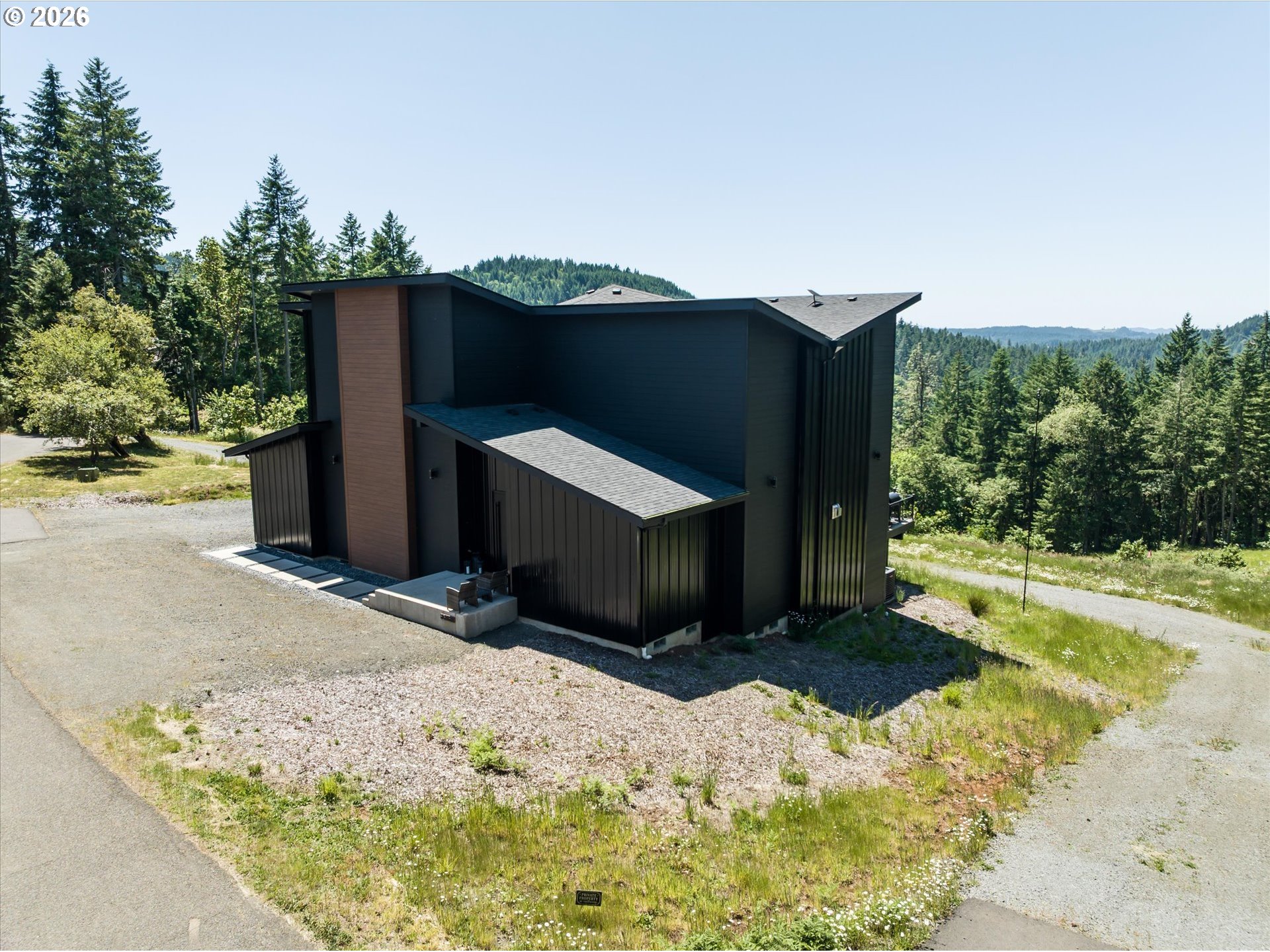 85168 Strayer Place Eugene, OR 97405 - Photo 4 of 33 a view of a backyard