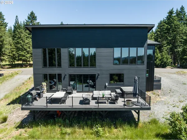 $1,100,000 | 85168 Strayer Place, Eugene, OR 97405