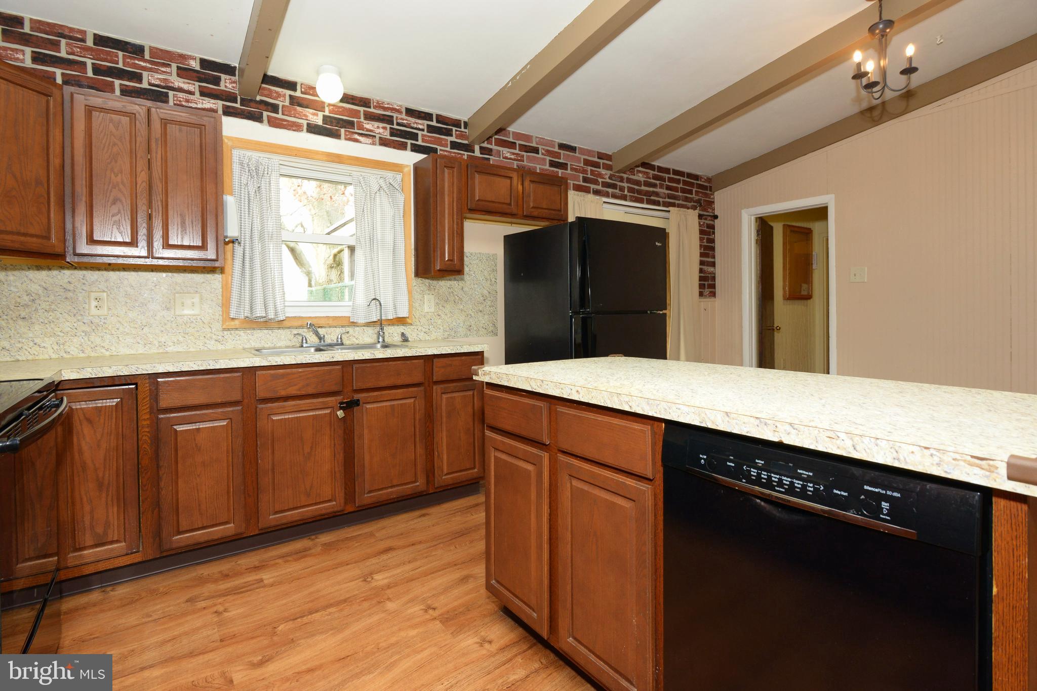 2190 Weiss Road Quakertown, PA 18951 - Photo 7 of 38 Gallery Image 7