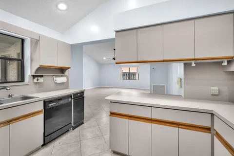 $615,000 | 8411 Southwest 57th Street, Davie, FL 33328