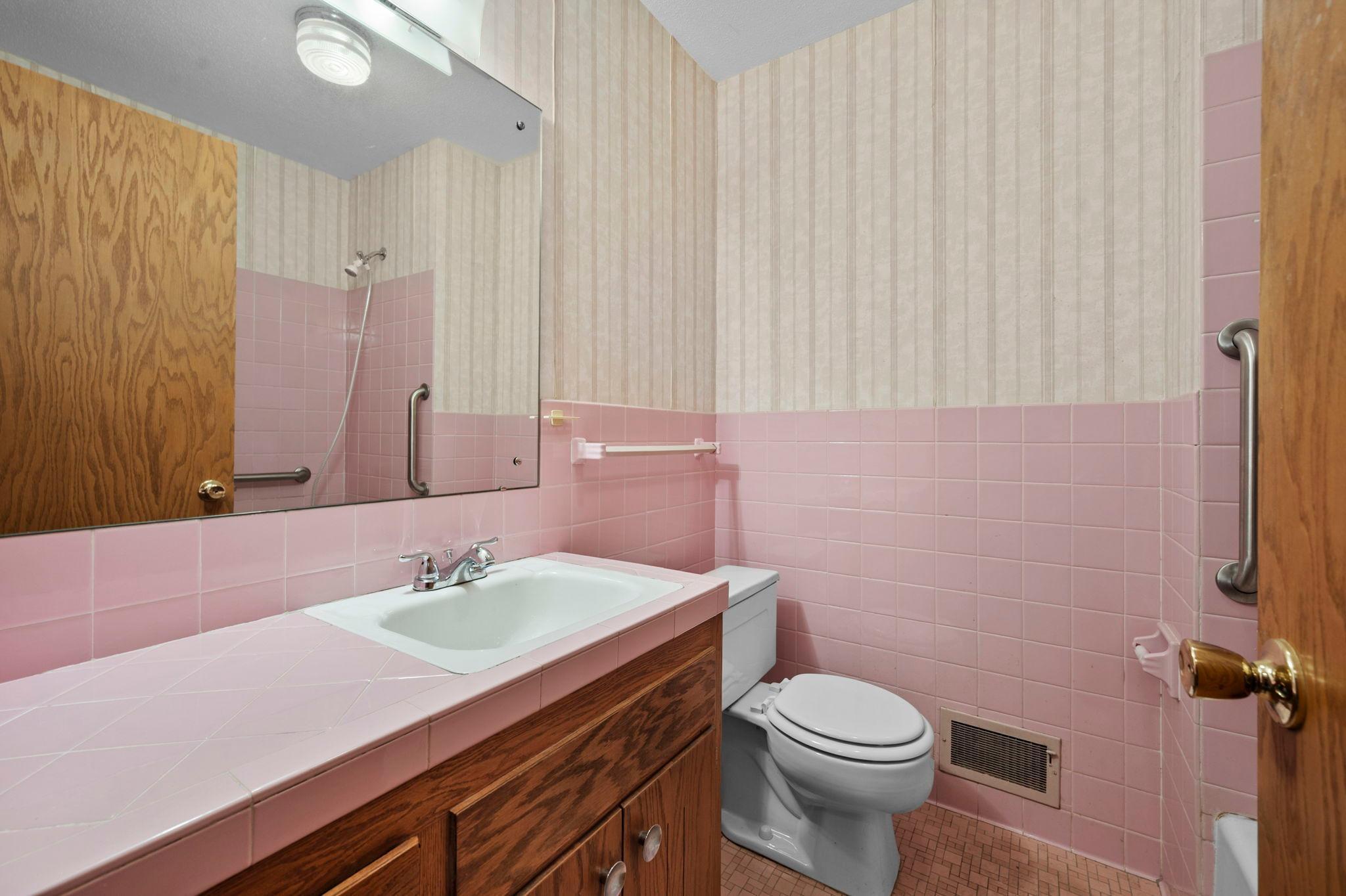 10000 Maple Circle Bloomington, MN 55431 - Photo 27 of 31