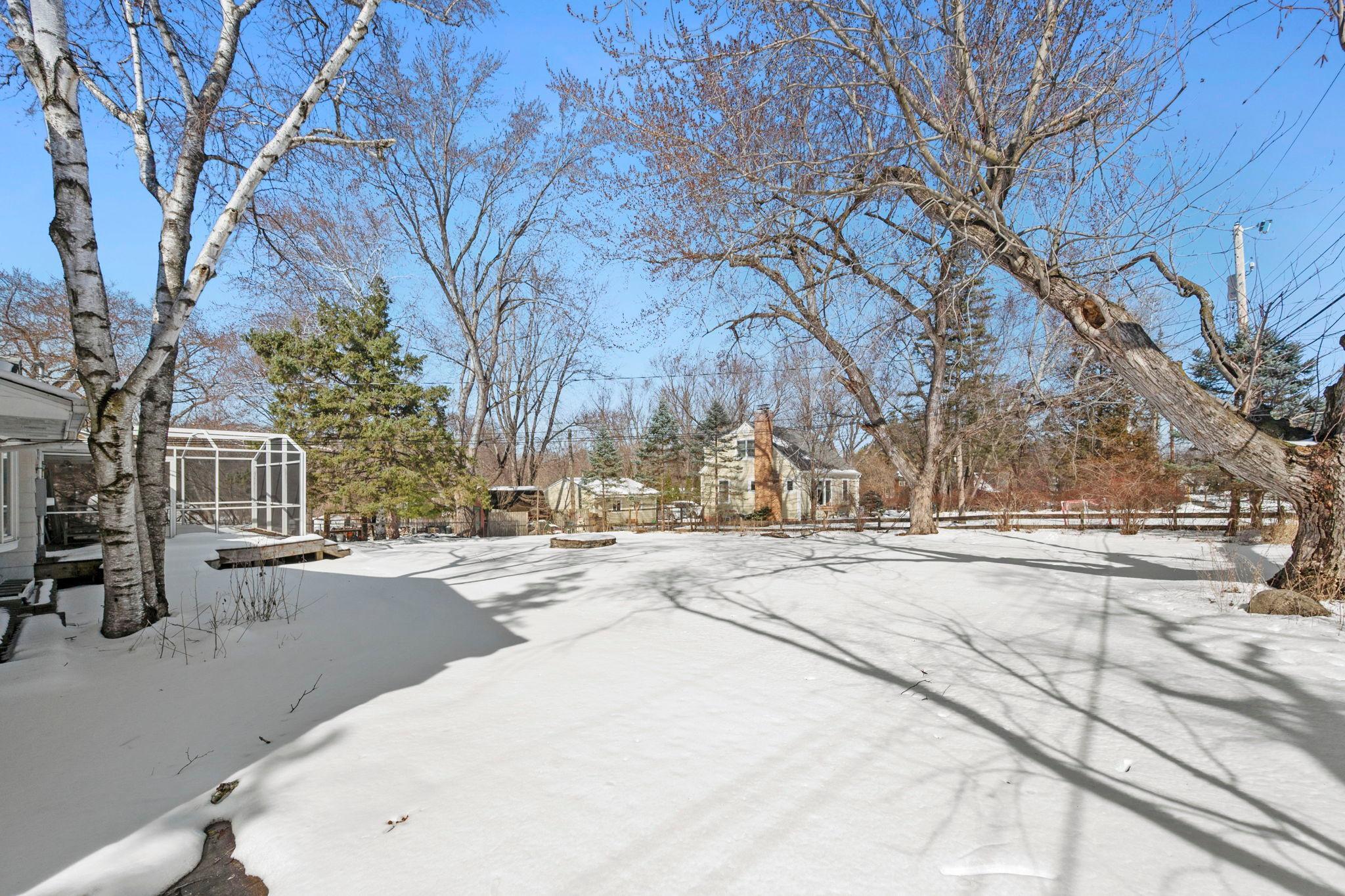10000 Maple Circle Bloomington, MN 55431 - Photo 7 of 31