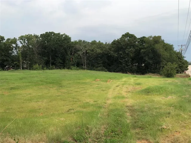 $469,990 | 1229 North Industrial Boulevard, Bedford, TX 76021