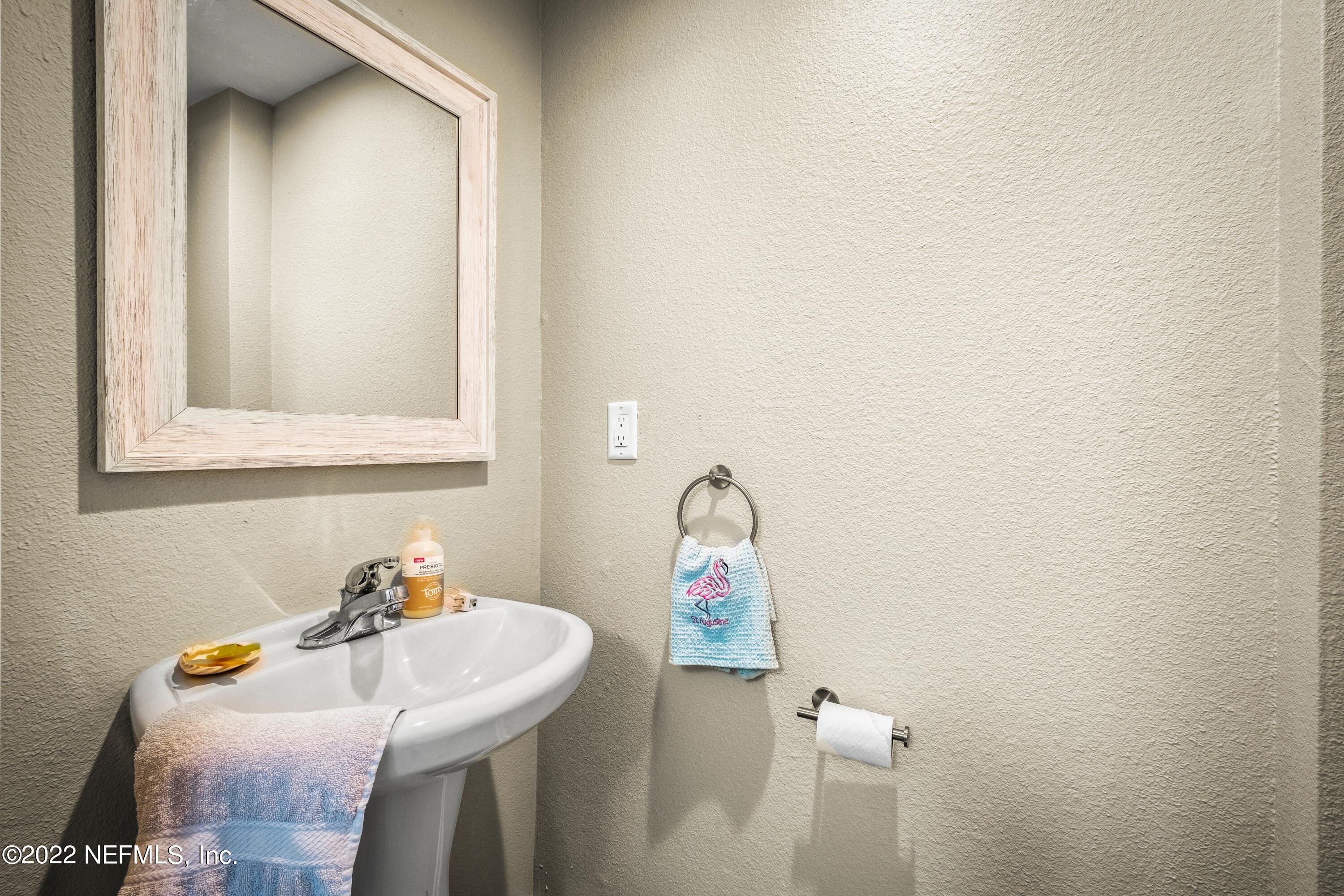 4420 Carter Road, Unit 14 St. Augustine, FL 32086 - Photo 8 of 15 powder room