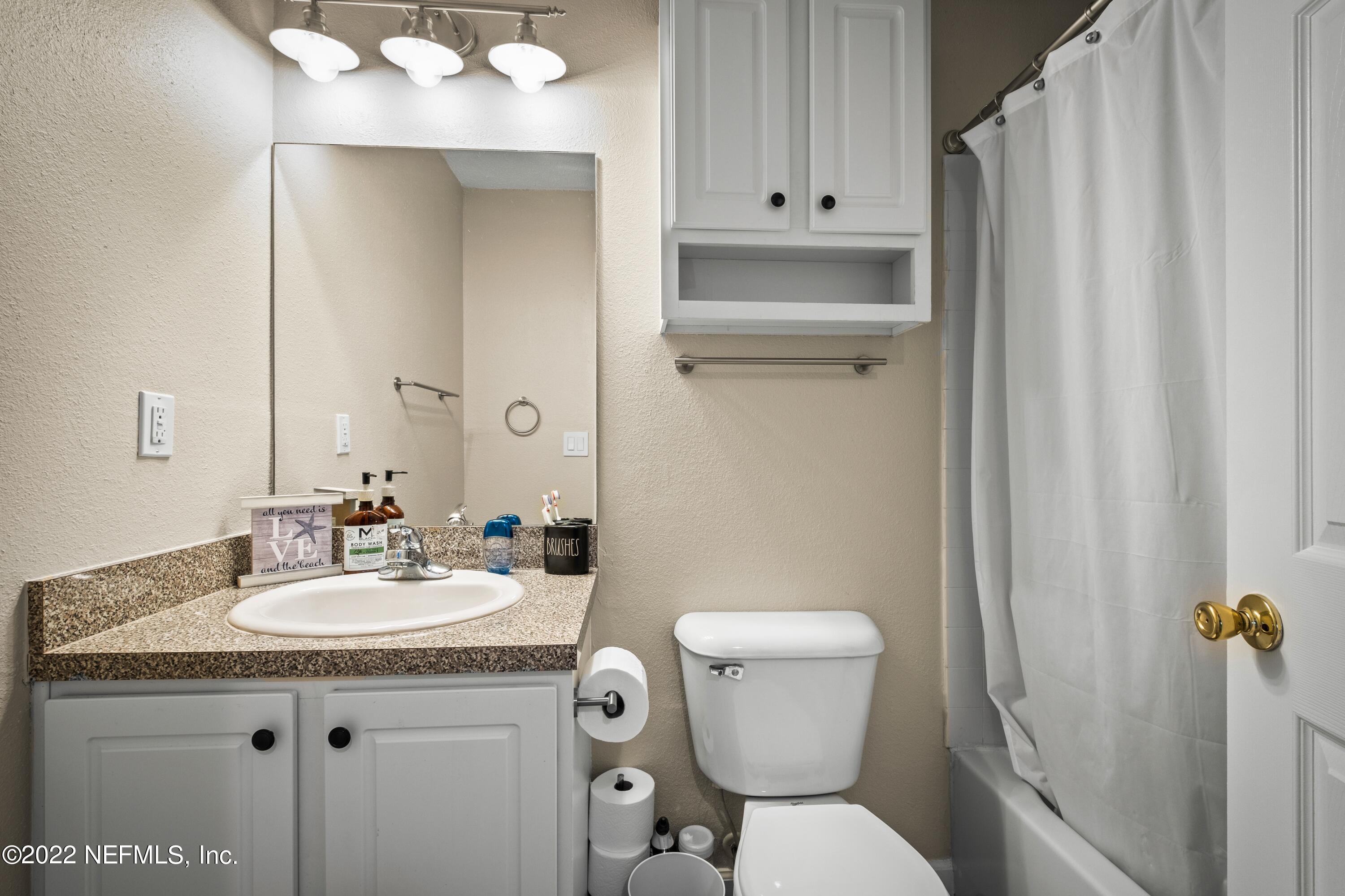 4420 Carter Road, Unit 14 St. Augustine, FL 32086 - Photo 10 of 15 Main bath