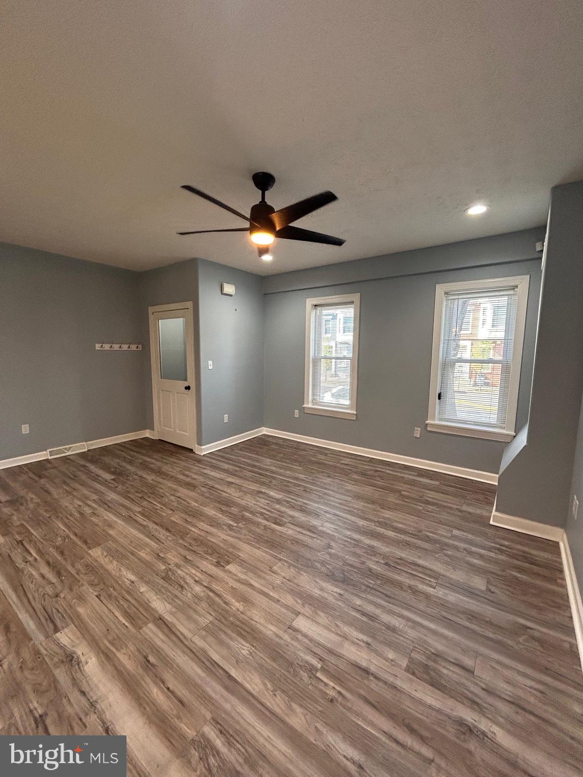 447 South George Street York, PA 17401 - Photo 3 of 11