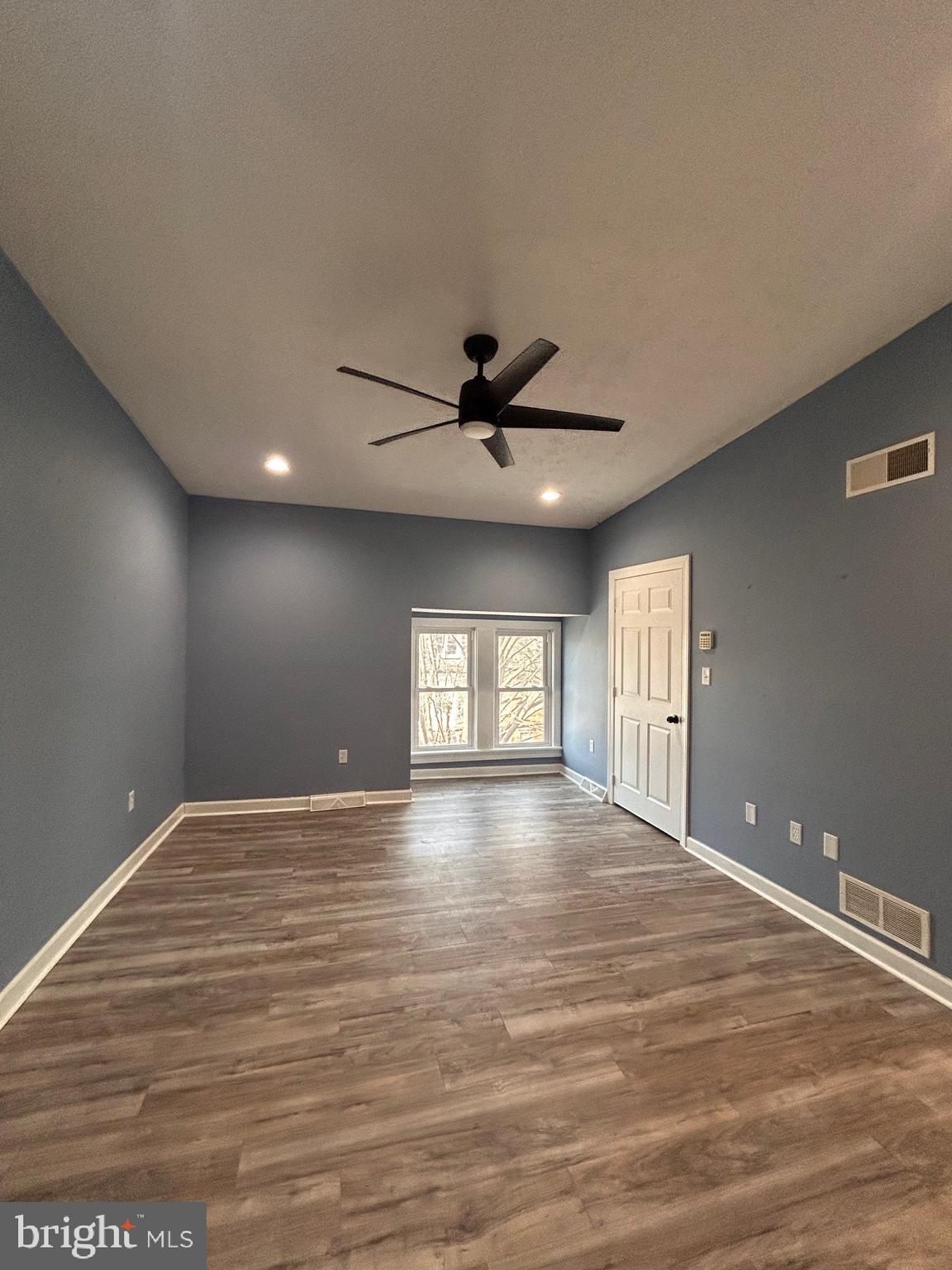 447 South George Street York, PA 17401 - Photo 9 of 11