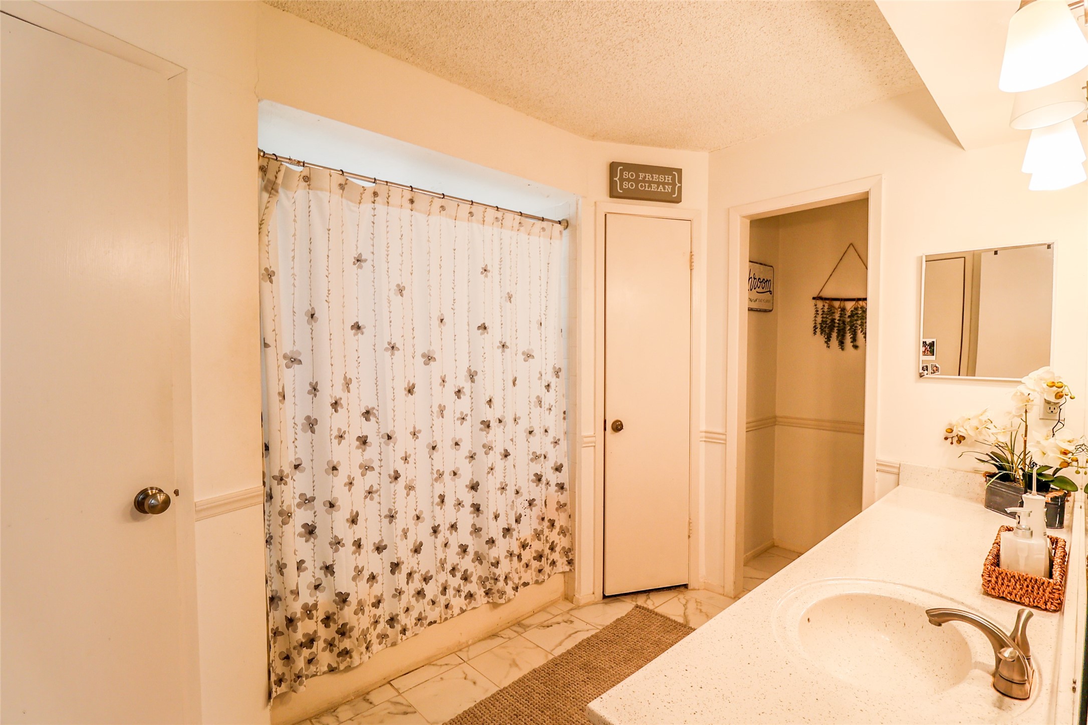 4110 Summit Valley Drive Houston, TX 77082 - Photo 23 of 33