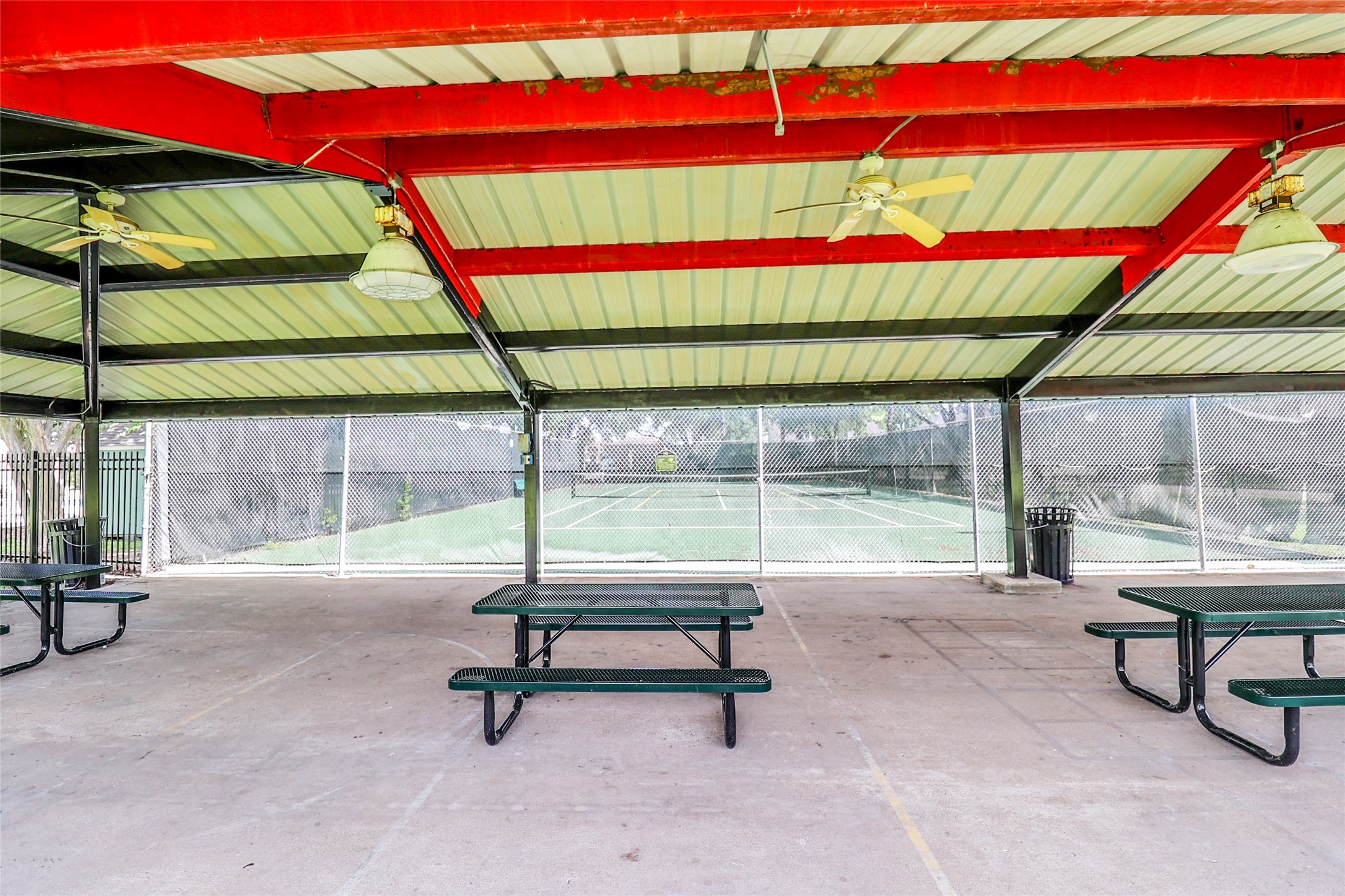 4110 Summit Valley Drive Houston, TX 77082 - Photo 32 of 33