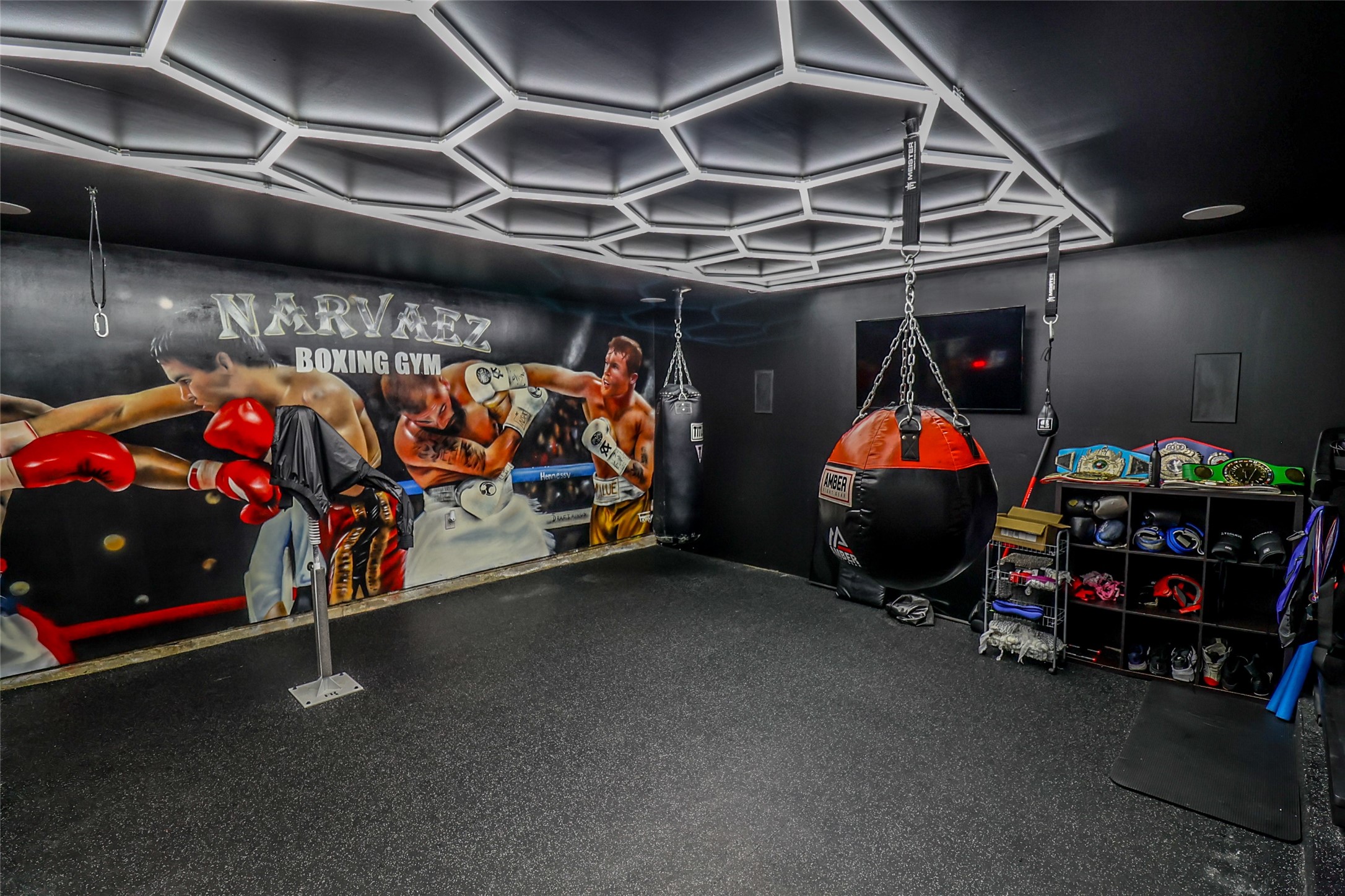 4110 Summit Valley Drive Houston, TX 77082 - Photo 5 of 33