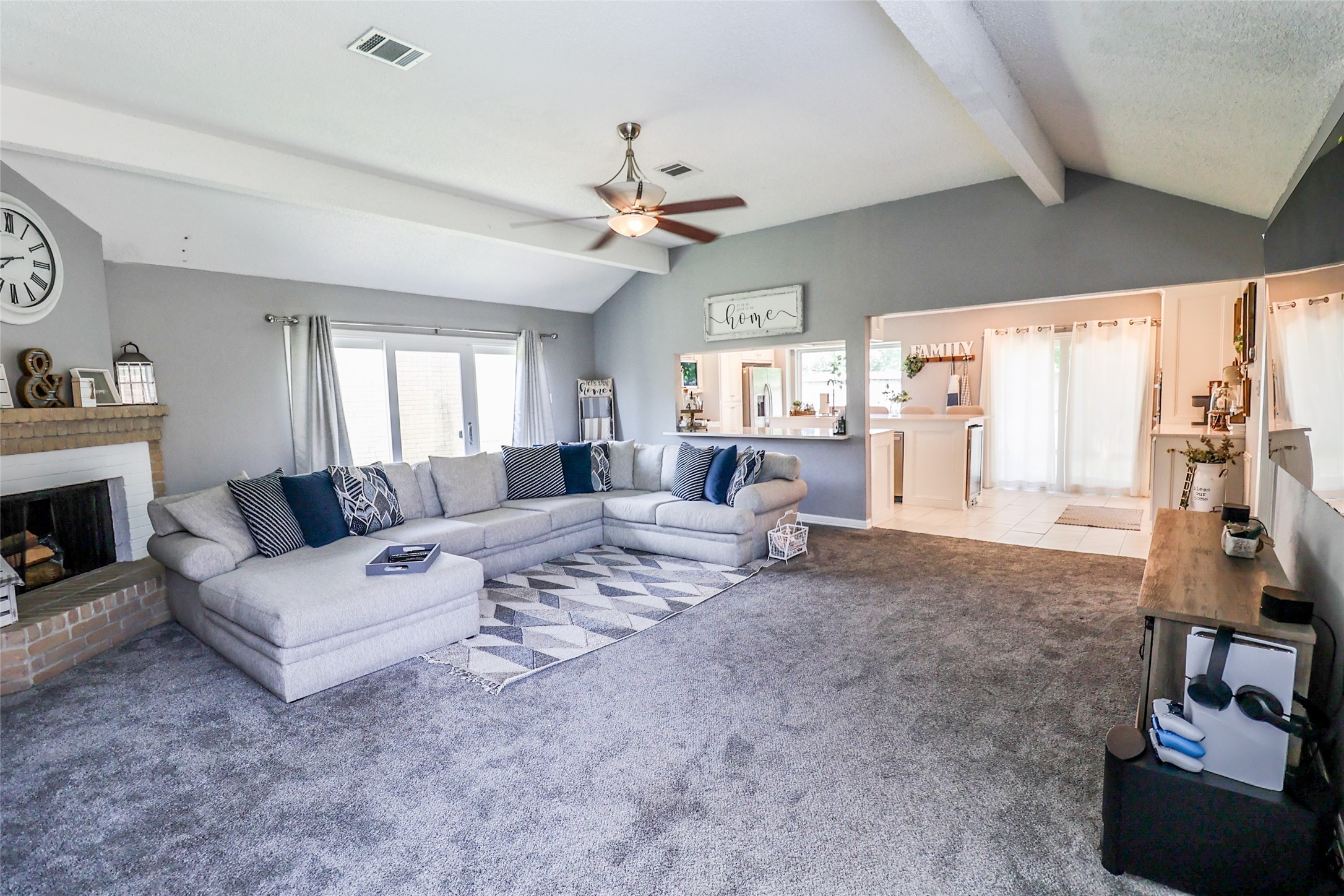 4110 Summit Valley Drive Houston, TX 77082 - Photo 8 of 33