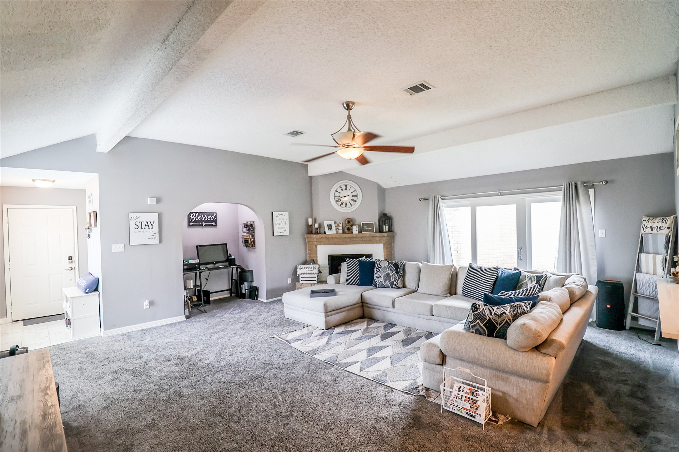 4110 Summit Valley Drive Houston, TX 77082 - Photo 9 of 33