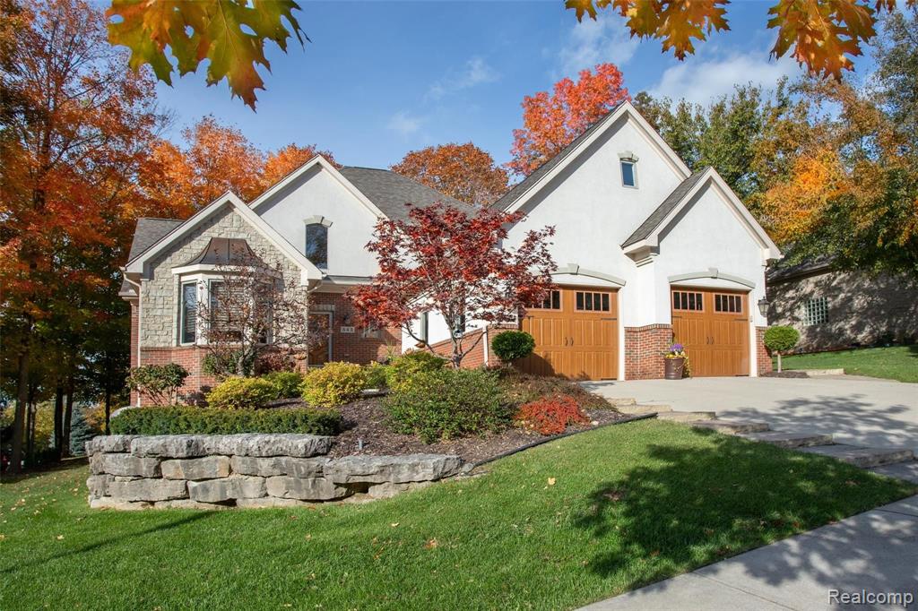 543 Bloomer Ridge Drive Rochester, MI 48307 - Photo 1 of 56