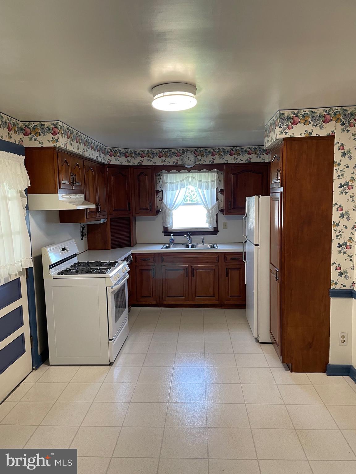 21 Harding Street Manchester, PA 17345 - Photo 6 of 34 Gallery Image 6