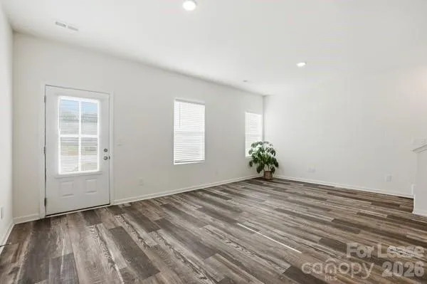 $2,100 | 19429 South Hill Street, Cornelius, NC 28031