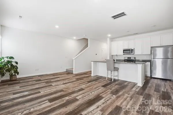 $2,100 | 19429 South Hill Street, Cornelius, NC 28031