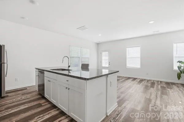 $2,100 | 19429 South Hill Street, Cornelius, NC 28031