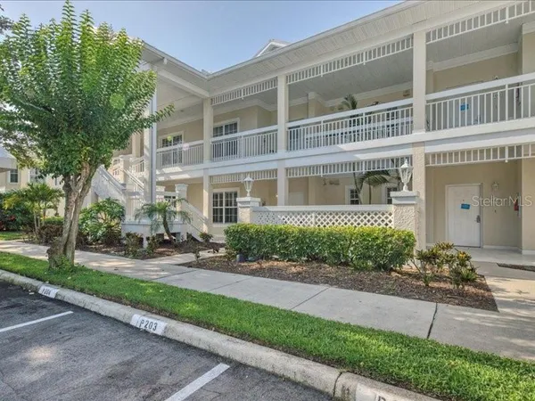 $4,200 | 3706 54th Drive West, Unit 103, Bradenton, FL 34210
