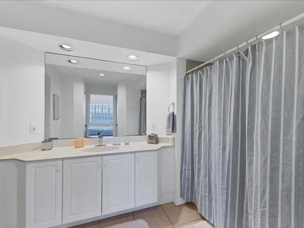 $4,200 | 3706 54th Drive West, Unit 103, Bradenton, FL 34210