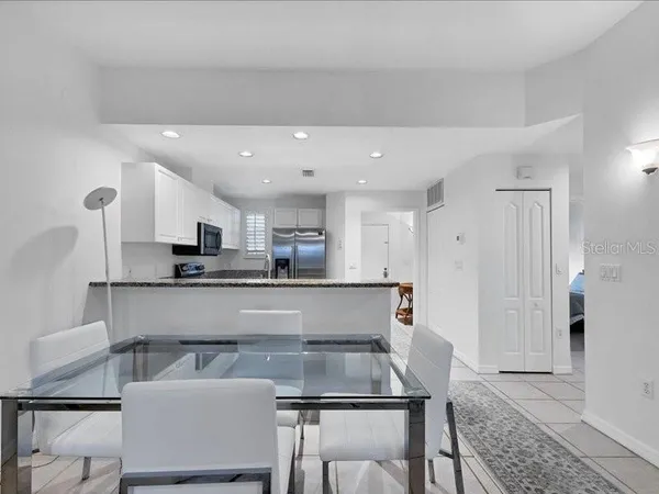 $4,200 | 3706 54th Drive West, Unit 103, Bradenton, FL 34210