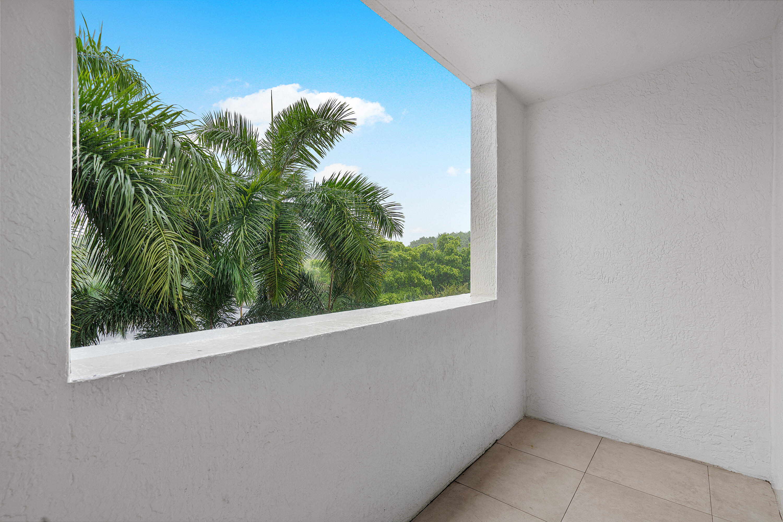 233 South Federal Highway, Unit 323 Boca Raton, FL 33432 - Photo 19 of 27 Balcony