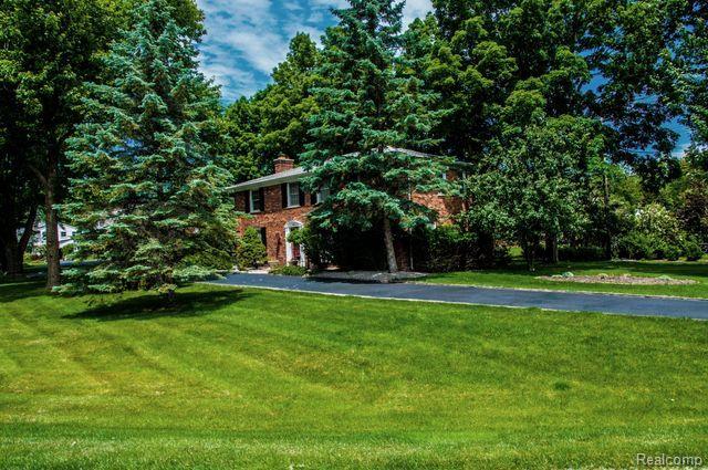 450 Apple Hill Lane Rochester Hills, MI 48306 - Photo 3 of 44