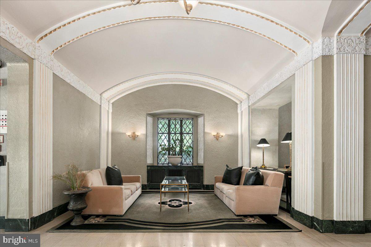 2032 Belmont Road Northwest, Unit 312 Washington, DC 20009 - Photo 12 of 40