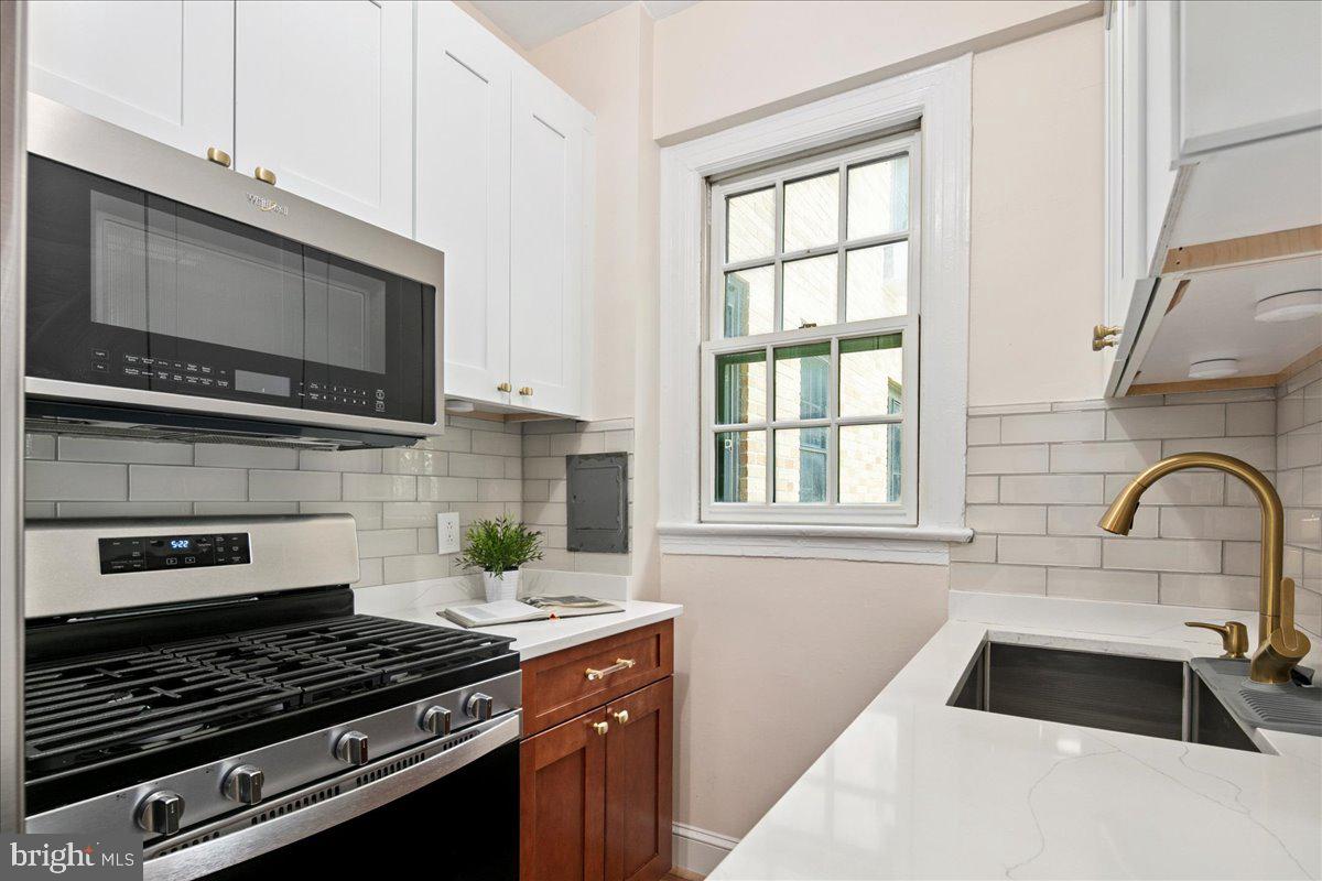 2032 Belmont Road Northwest, Unit 312 Washington, DC 20009 - Photo 24 of 40