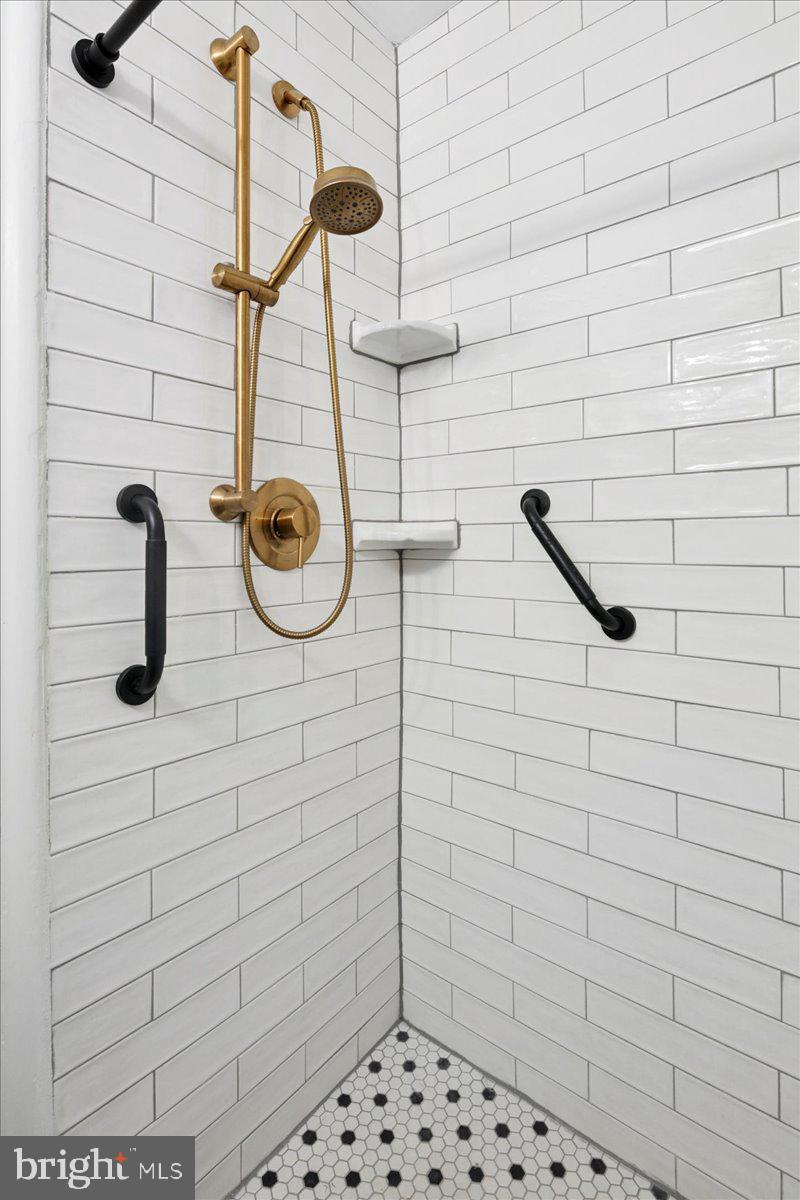 2032 Belmont Road Northwest, Unit 312 Washington, DC 20009 - Photo 4 of 40