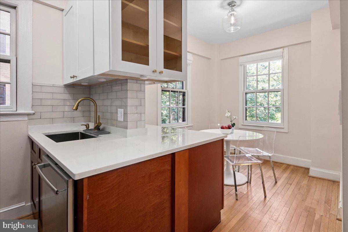 2032 Belmont Road Northwest, Unit 312 Washington, DC 20009 - Photo 7 of 40