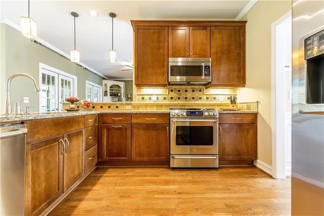 $5,800 | 2242 Lenox Walk Northeast, Atlanta, GA 30319