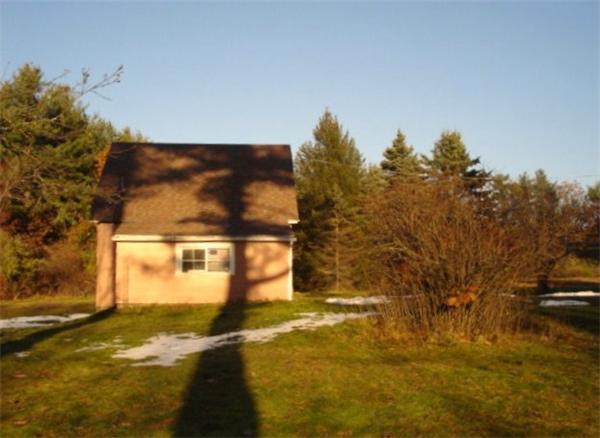 184 Minott Road Gardner, MA 01440 - Photo 4 of 14