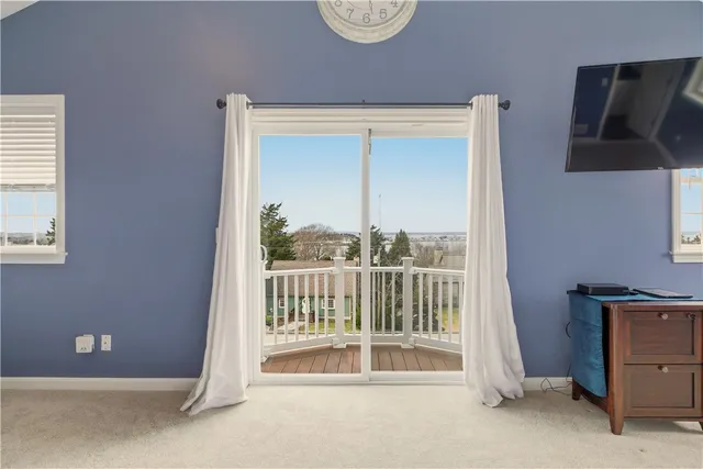 $899,900 | 42 Lewis Street, Tiverton, RI 02878