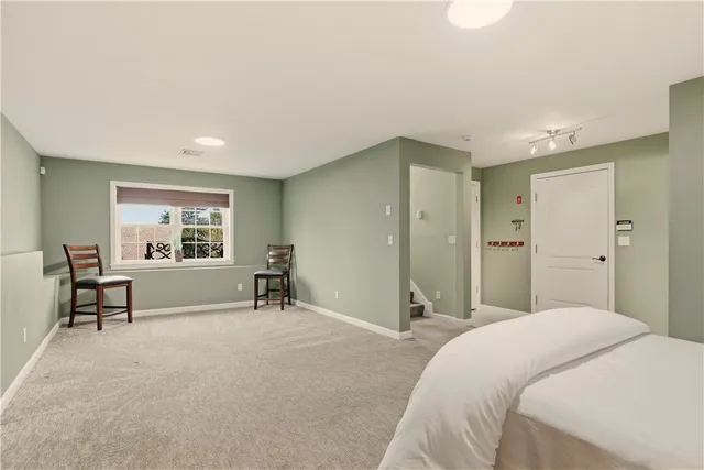 $899,900 | 42 Lewis Street, Tiverton, RI 02878