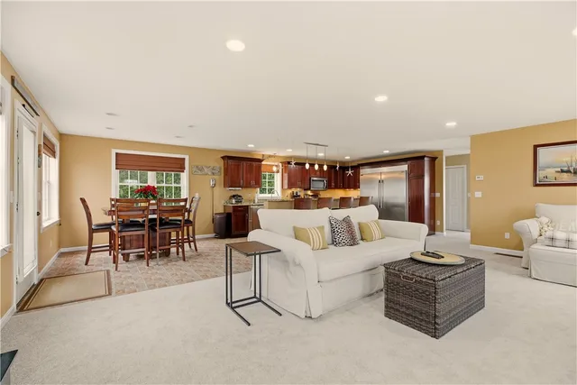 $899,900 | 42 Lewis Street, Tiverton, RI 02878