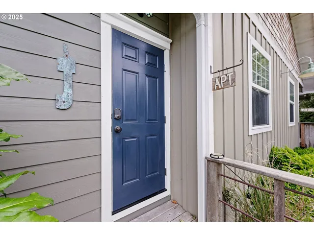 $639,400 | 676 Northwest 9th Street, Warrenton, OR 97146