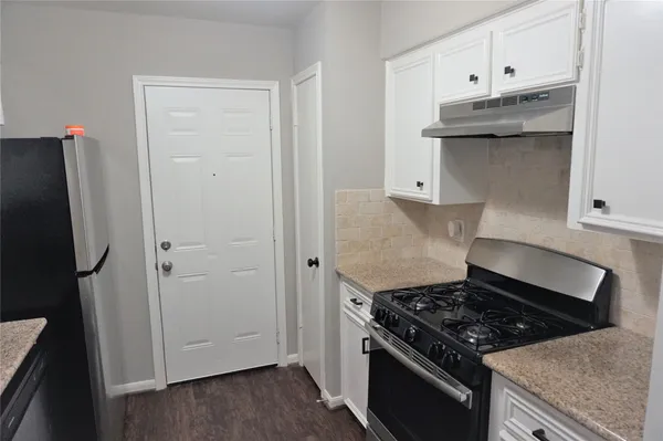 $1,800 | 2727 Tinechester Drive, Kingwood, TX 77339