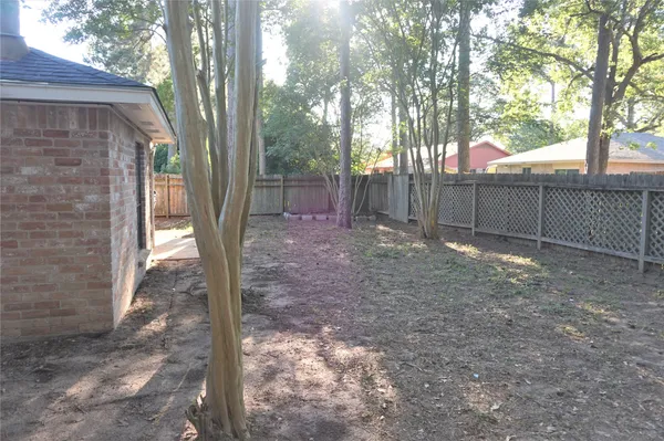 $1,800 | 2727 Tinechester Drive, Kingwood, TX 77339