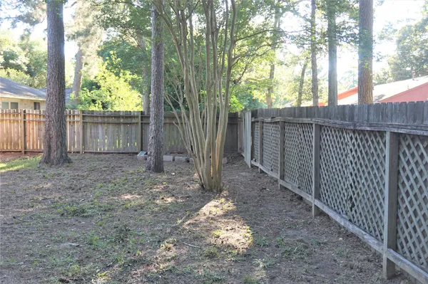 $1,800 | 2727 Tinechester Drive, Kingwood, TX 77339