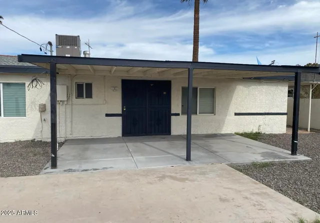 a view of a house with a outdoor space