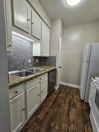 $1,250 | 10047 Westpark Drive, Unit 89, Houston, TX 77042