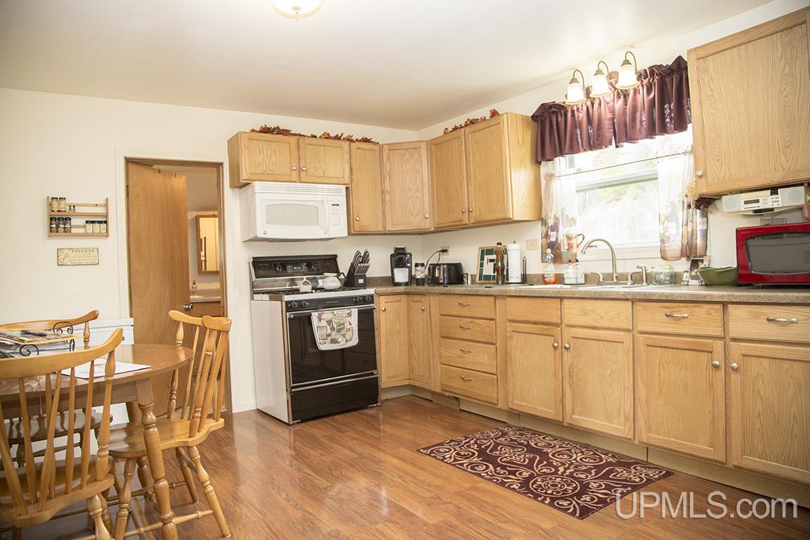 W4664 Main Street Vulcan, MI 49892 - Photo 8 of 12