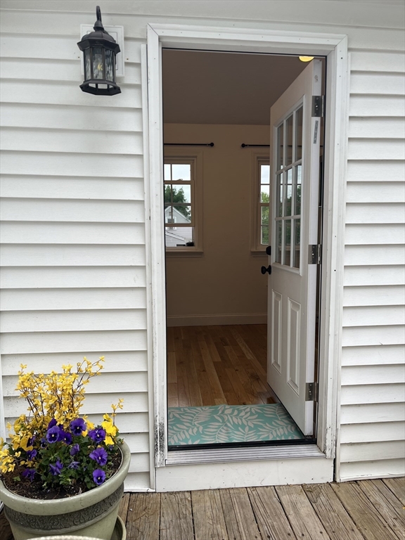 4 Robin Road Billerica, MA 01821 - Photo 6 of 15
