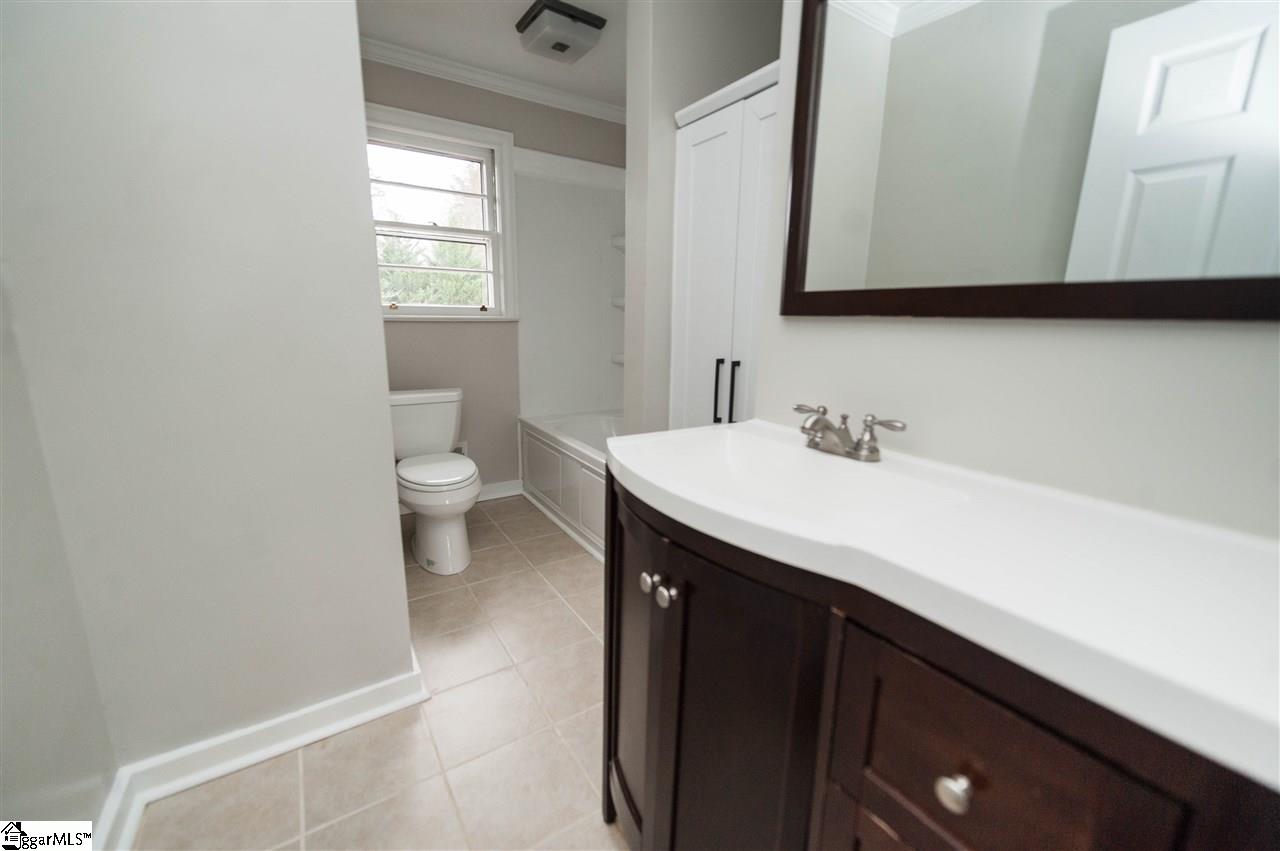 105 Duncan Chapel Road Greenville, SC 29617 - Photo 14 of 30 Gallery Image 14