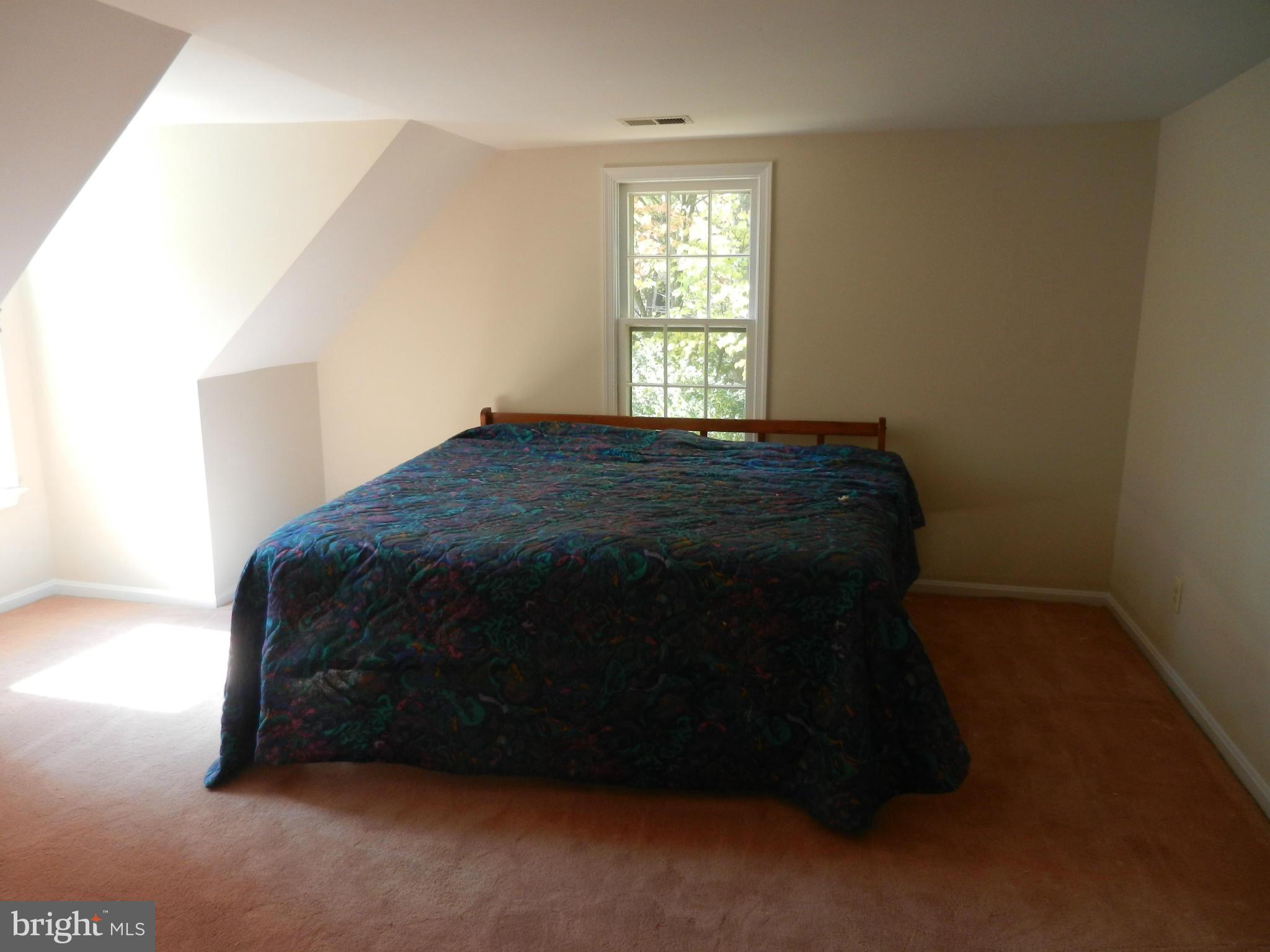 9934 Lawyers Road Vienna, VA 22181 - Photo 28 of 28 Bedroom