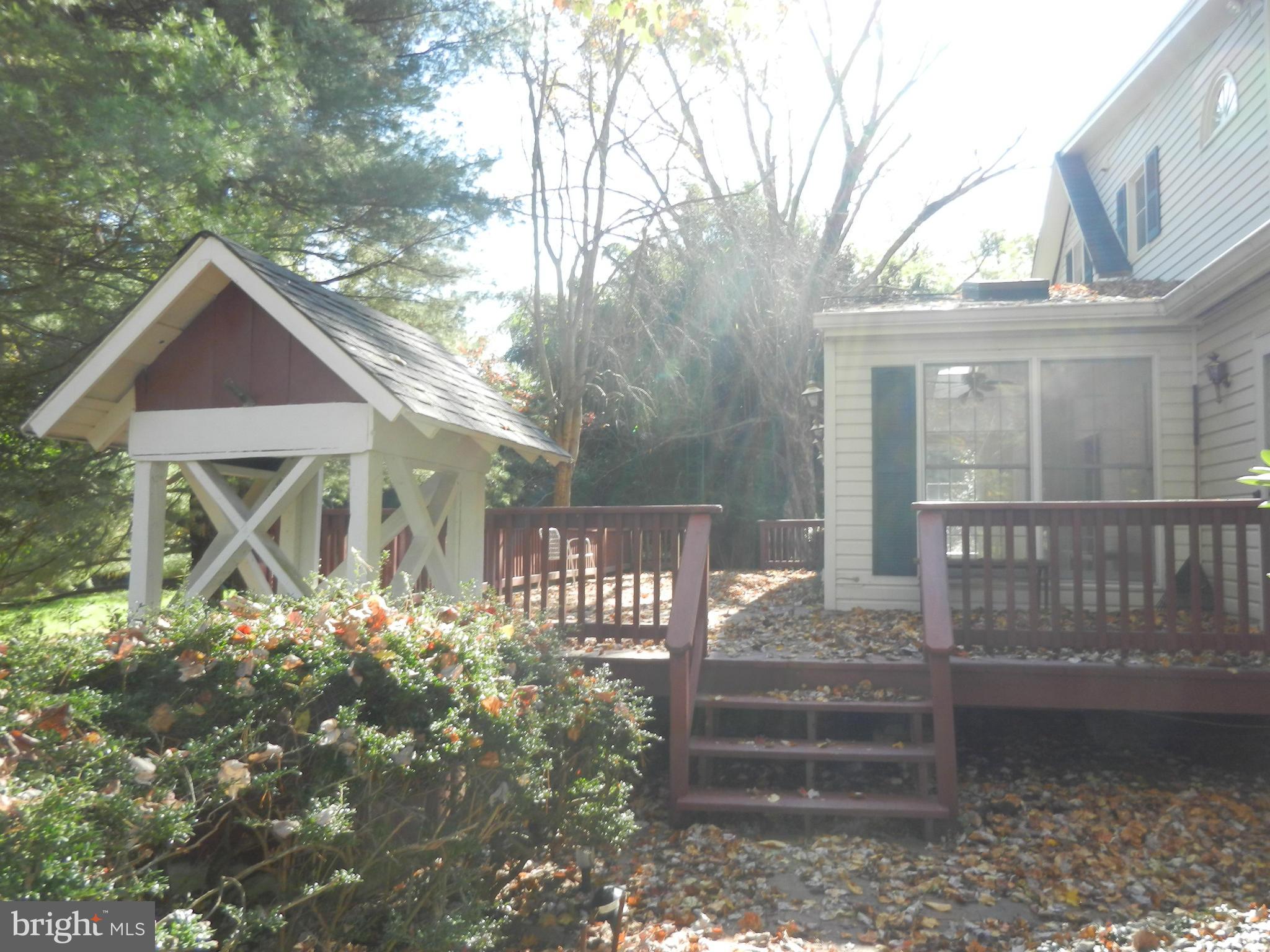 9934 Lawyers Road Vienna, VA 22181 - Photo 6 of 28 Exterior (Rear)