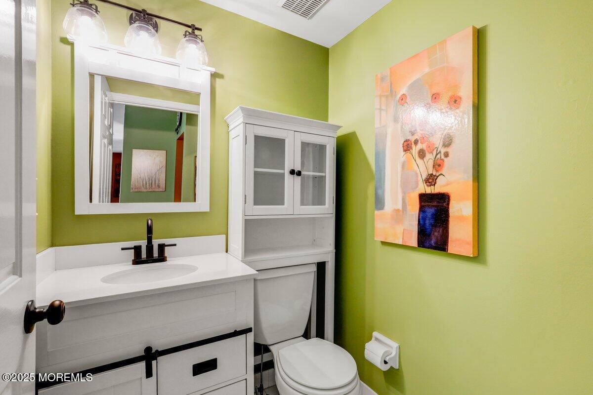 8 Culpeper Key Colts Neck, NJ 07722 - Photo 18 of 37 Bathroom (7)